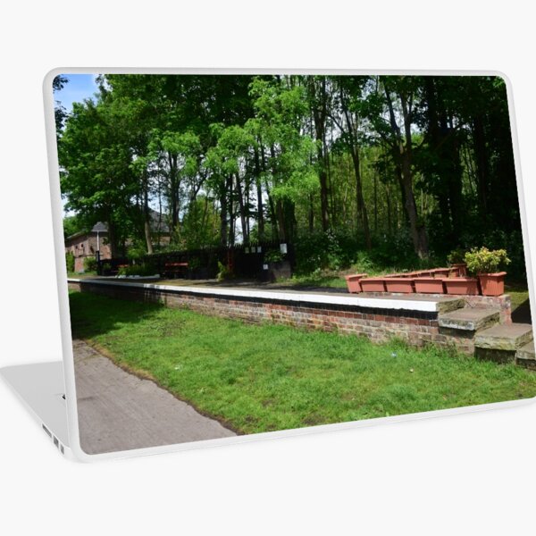 Stamford Bridge - Station Platform Laptop Skin