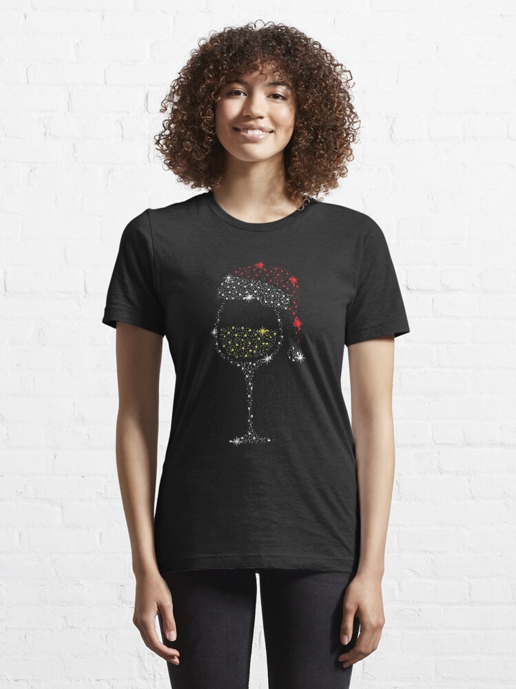 Discover Verre À Vin De Noël Bonnet De Noel T-Shirt