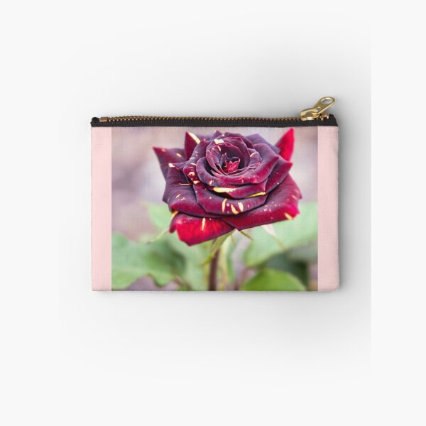 Artikelvorschau, Memphis Magic Rose entworfen und verkauft von Carolyn's Captures - Original Photohgraphy.