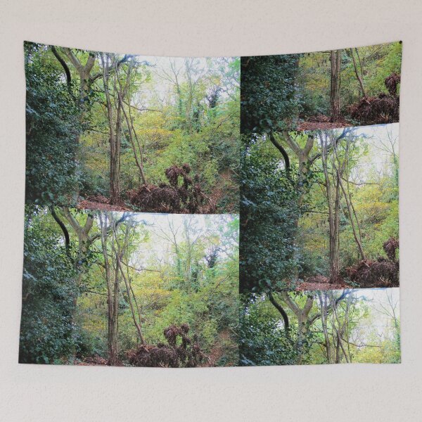 Item preview, En el bosque / la naturaleza se hace cargo designed and sold by realdorypanda.