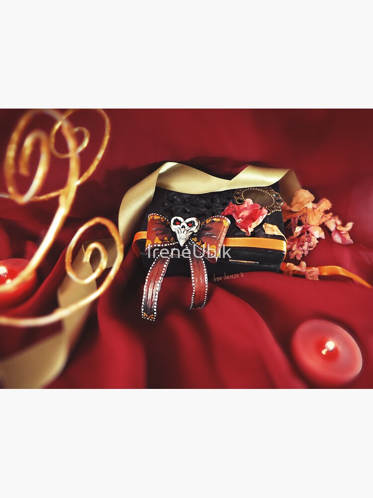 Hollow Yves Royal Suit Bow by ladykraken