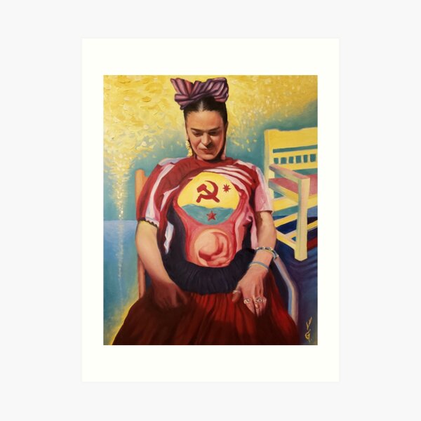 Frida Esta En Las Estrellas Art Print
