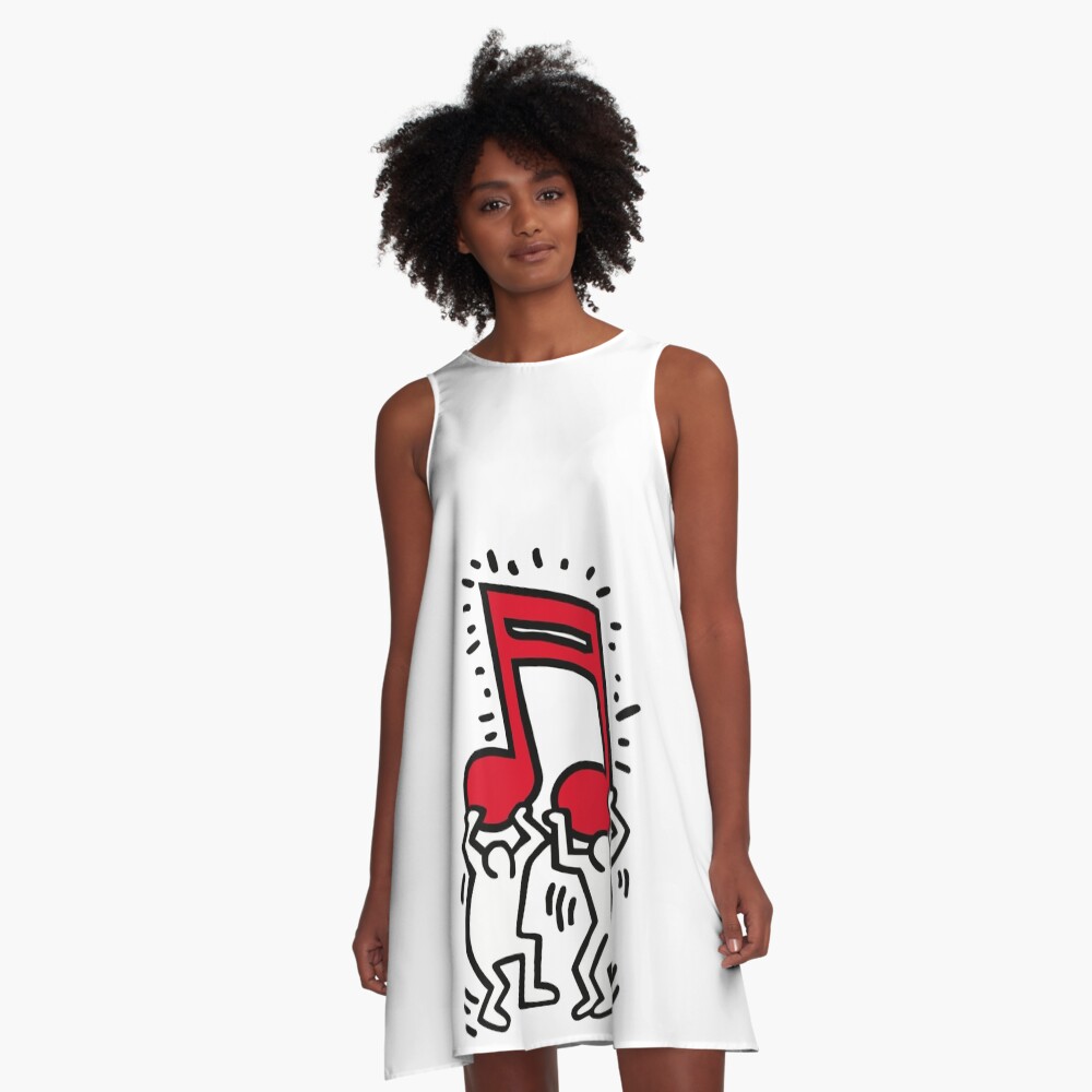 Vista previa del artículo con la obra «Vestido acampanado», diseñado y vendido por mgdlnsapien.