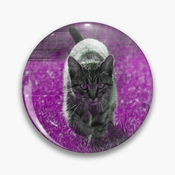 Aperçu de l'œuvre Chasser Purple Kitty créée et vendue par MidnightInk Designs.
