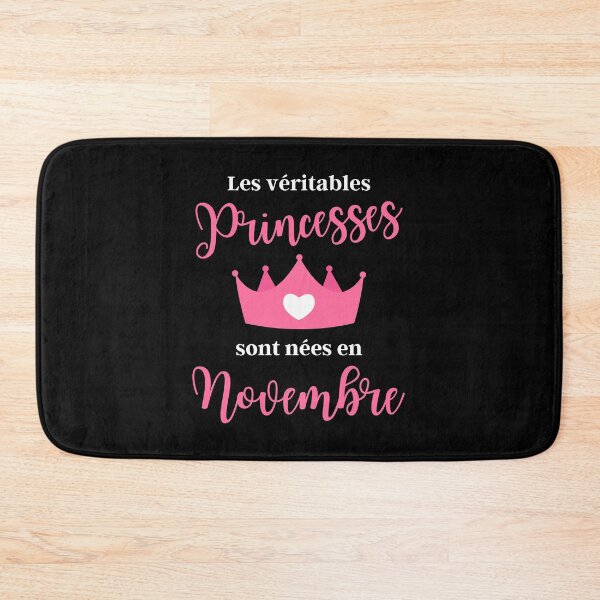 Aperçu de l'œuvre Les véritables princesses sont nées en Novembre créée et vendue par TeeJfm.