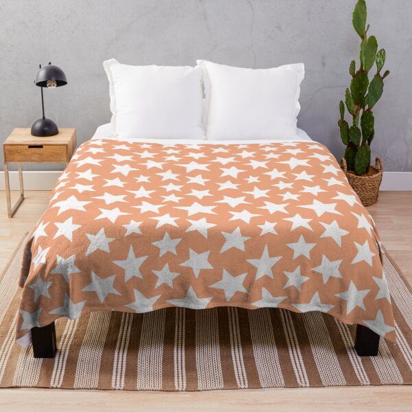 Artikelvorschau, Mutige Doodle Stars // Orange entworfen und verkauft von The Wellington Boot.