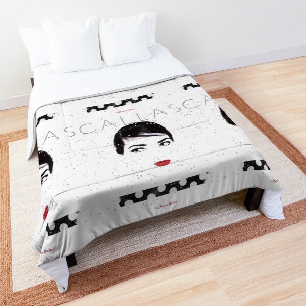 La Divina Greka - Maria Callas Comforter