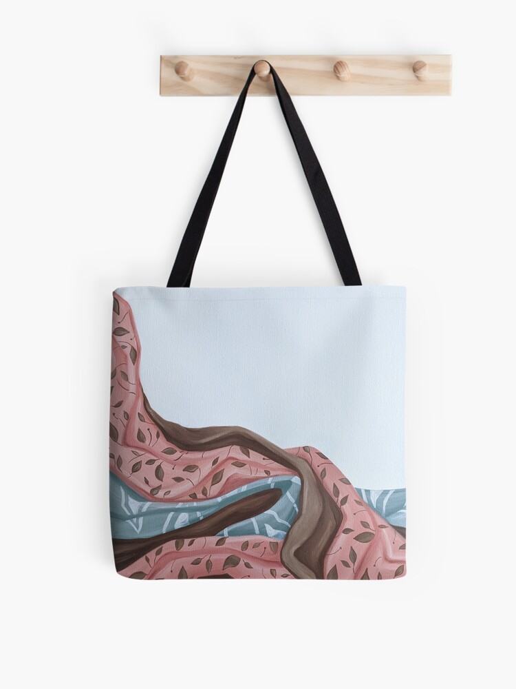 Aperçu 1 sur 2. Tote bag avec l'œuvre Tableau de tissus à motifs créée et vendue par mallorybernard.