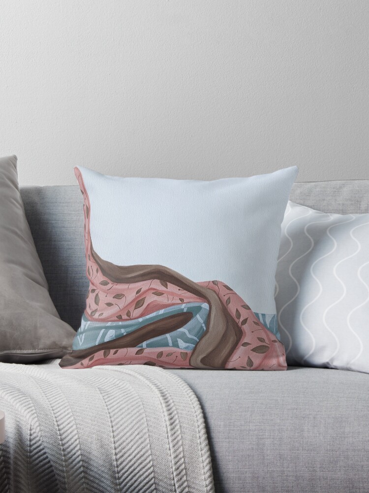 Aperçu 1 sur 4. Coussin avec l'œuvre Tableau de tissus à motifs créée et vendue par mallorybernard.