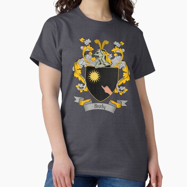 Vista previa del artículo con la obra «Escudo de armas de Brady - Camisa con escudo de la familia Brady», diseñado y vendido por chuppys.
