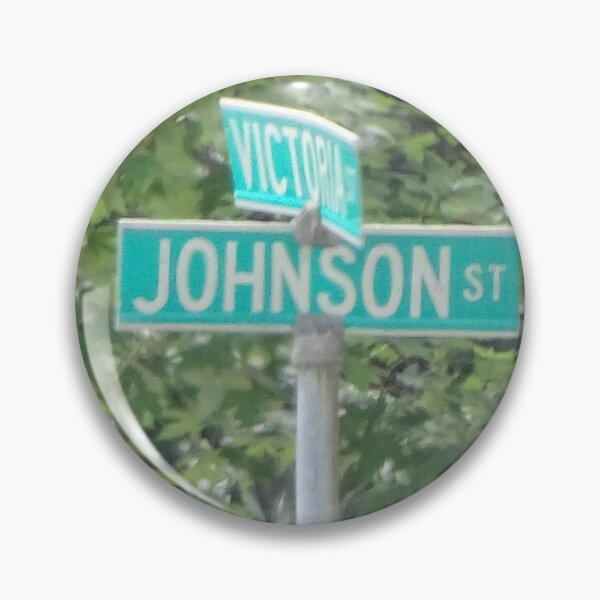 Artikelvorschau, Johnson, Nachname, Johnson-Becher, Johnson-Aufkleber, Johnson-Magnet, Johnson-Maske entworfen und verkauft von PicsByMi.