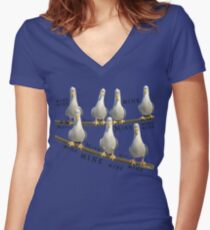 Bergwerk! Möwen von Findet Nemo Shirt mit V-Ausschnitt