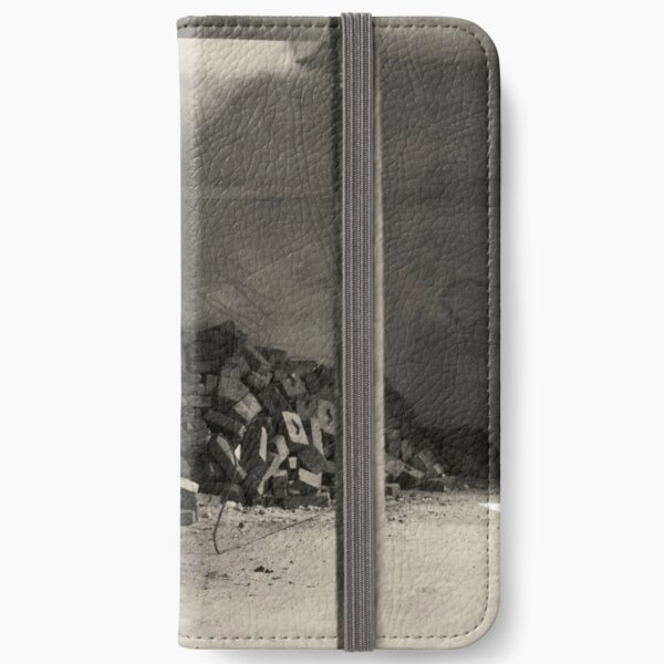 emptiness iPhone Wallet