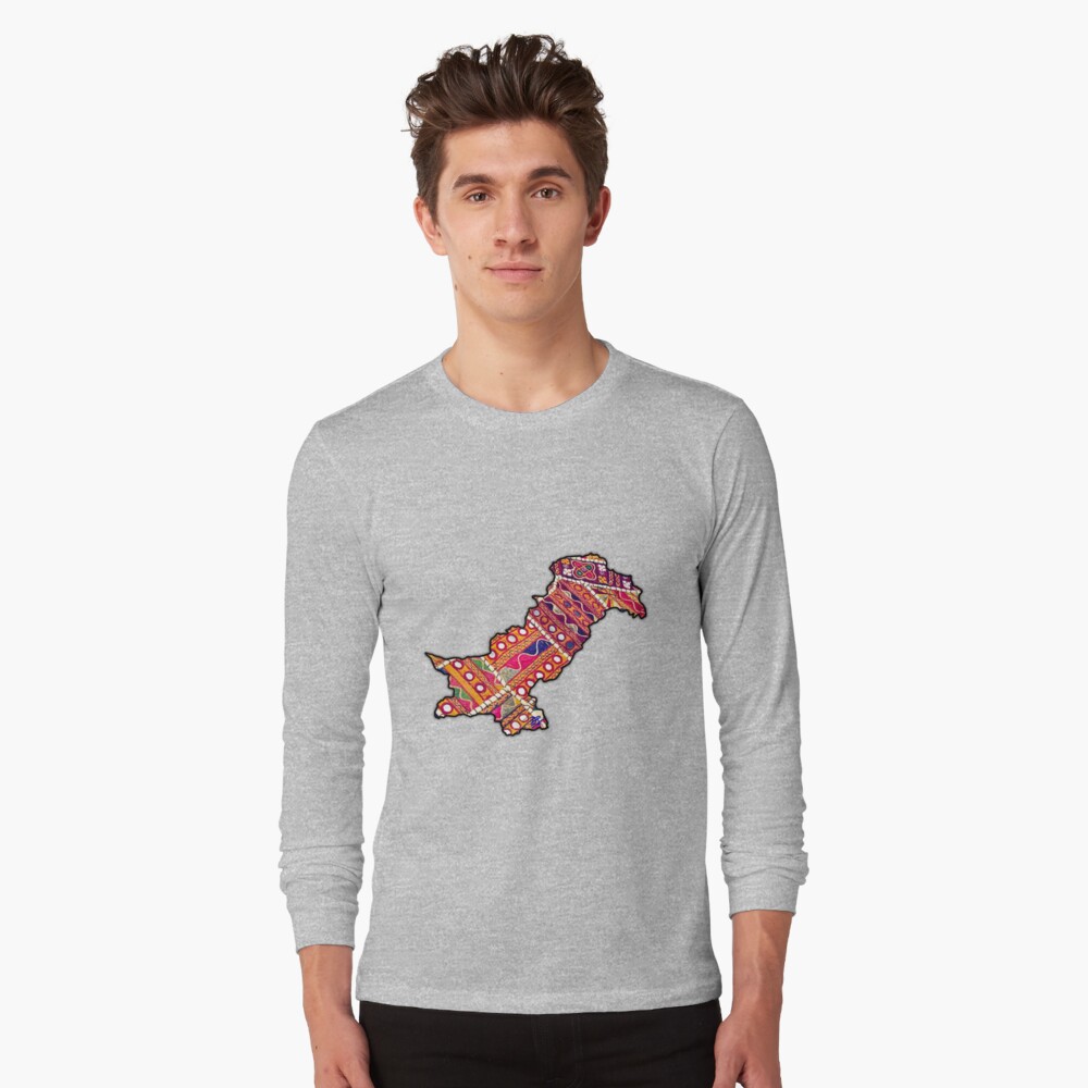 Aperçu de l'œuvre T-shirt manches longues créée et vendue par daniashoaib.