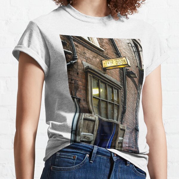 stage door Classic T-Shirt