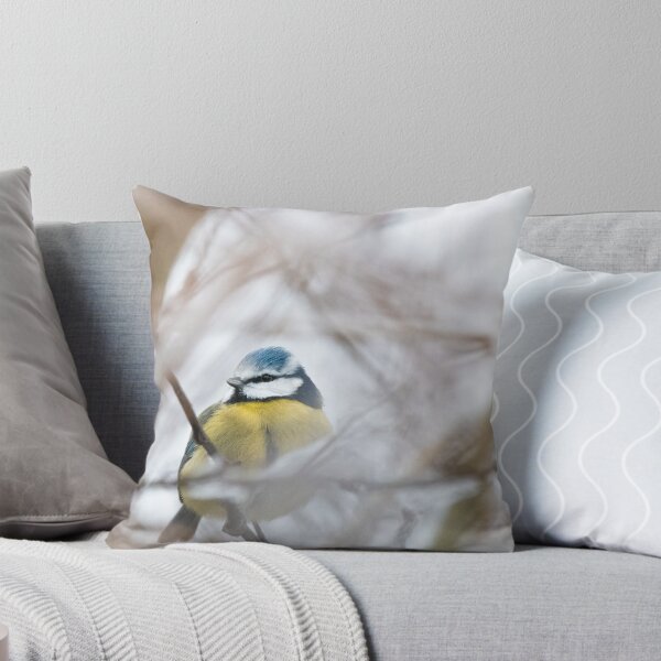 Spotlight in the snow Throw Pillow
