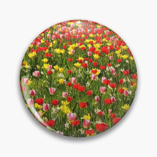 Artikelvorschau, Blumenfeld entworfen und verkauft von Nnicetshirt.