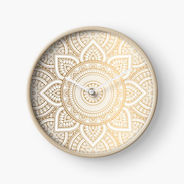 Artikel-Vorschau von Gold-Mandala-Muster-Illustration mit weißem Schimmer, designt und verkauft von Vic Torys ☆.
