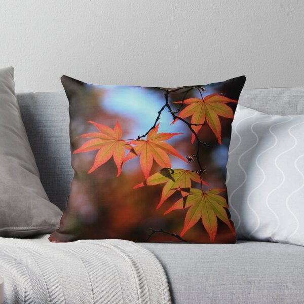 Leaf dance Throw Pillow