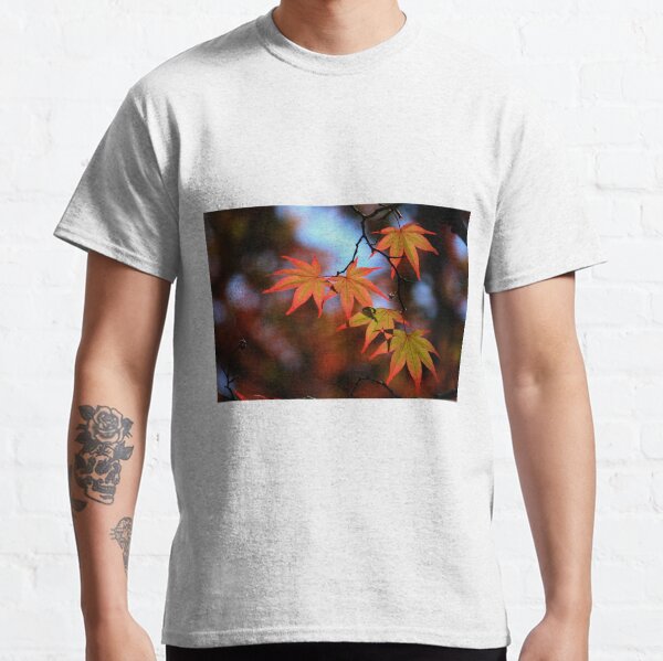Leaf dance Classic T-Shirt