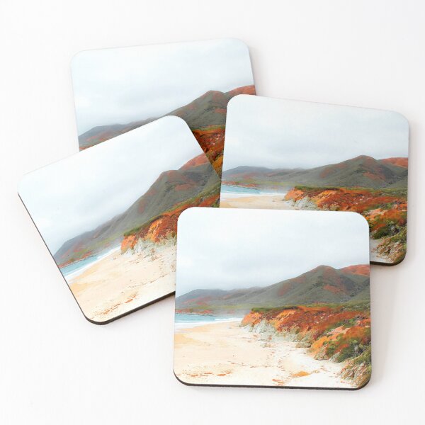 Artikelvorschau, Sandstrand und Berg bei Big Sur, Highway 1, Kalifornien, USA entworfen und verkauft von Mrvell.