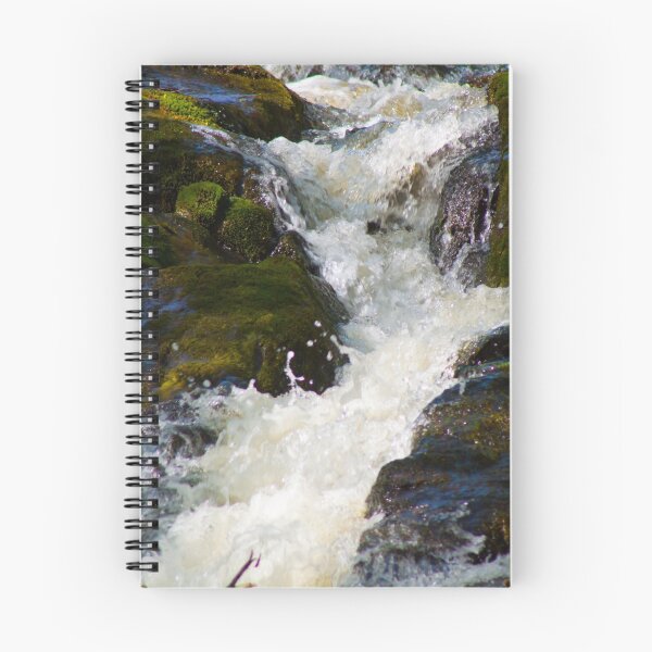 Aperçu de l'œuvre Keller Lake Falls créée et vendue par KHartmann.