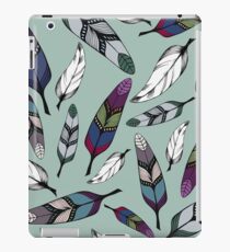 Colorful tribal feathers on mint background. Vector illustration print iPad Case/Skin