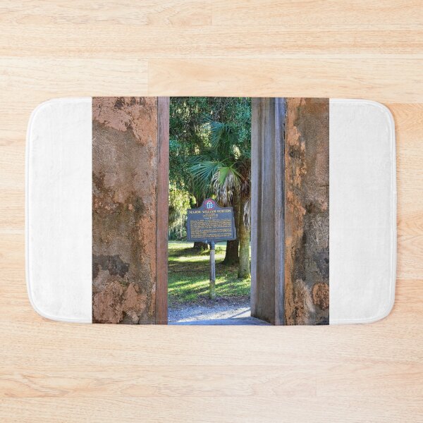 Artikelvorschau, Blick aus dem historischen Horton House Fenster entworfen und verkauft von LisaWootenPhoto.