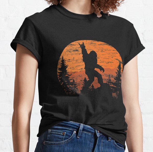  Moon Fishing Yeti Fisherman Sasquatch Moonlight Bigfoot  Sweatshirt : Clothing, Shoes & Jewelry