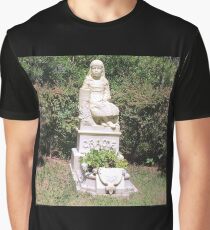 Gracie Graphic T-Shirt
