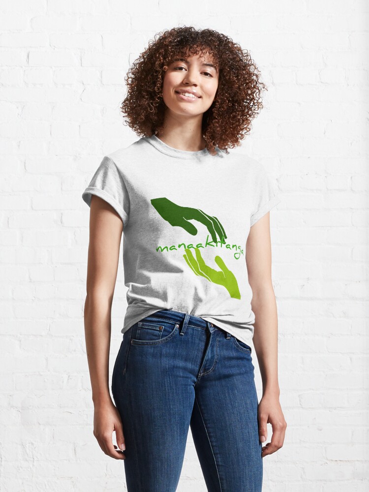 Alternate view of Manaakitanga - Generosity in Māori culture Classic T-Shirt