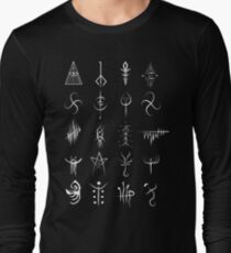 Bloodborne caryll runes Long Sleeve T-Shirt