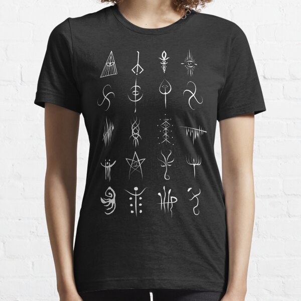Bloodborne caryll runes  Essential T-Shirt
