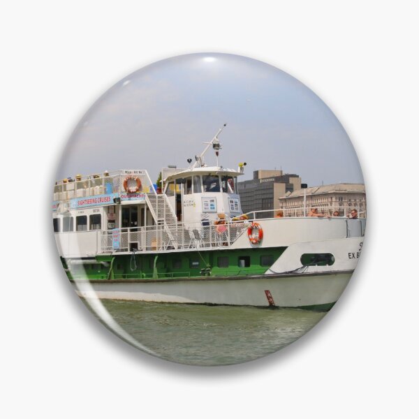 Artikelvorschau, Sightseeing-Kreuzfahrtschiff, Budapest, Ungarn, an der Donau entworfen und verkauft von FranWest.