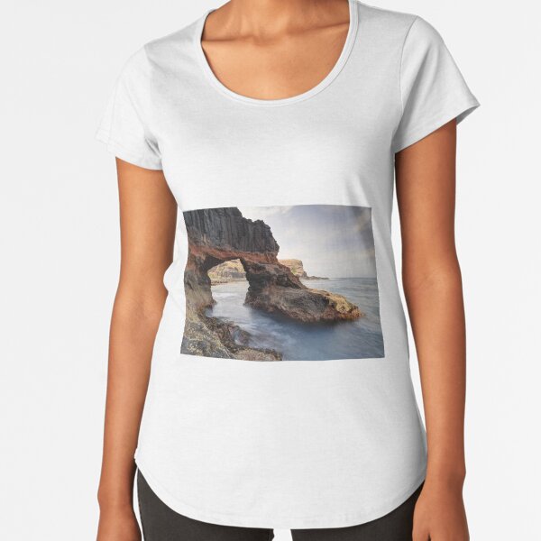Premium Scoop T-Shirt