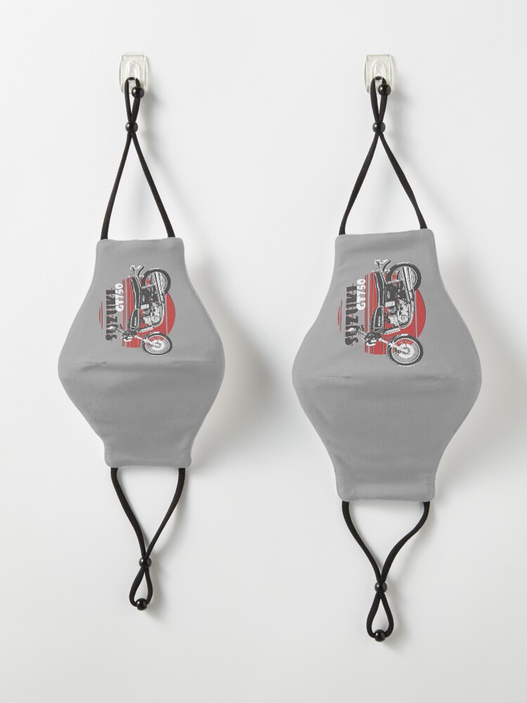 Alternate view of Suzuki GT750 Mask