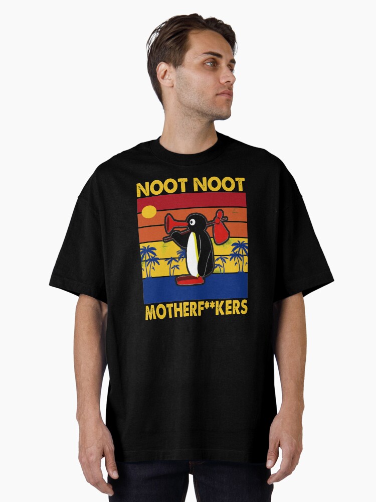 Imagen 1 de 7, Camiseta oversize con la obra noot noot pingu, diseñada y vendida por Mandeep68.