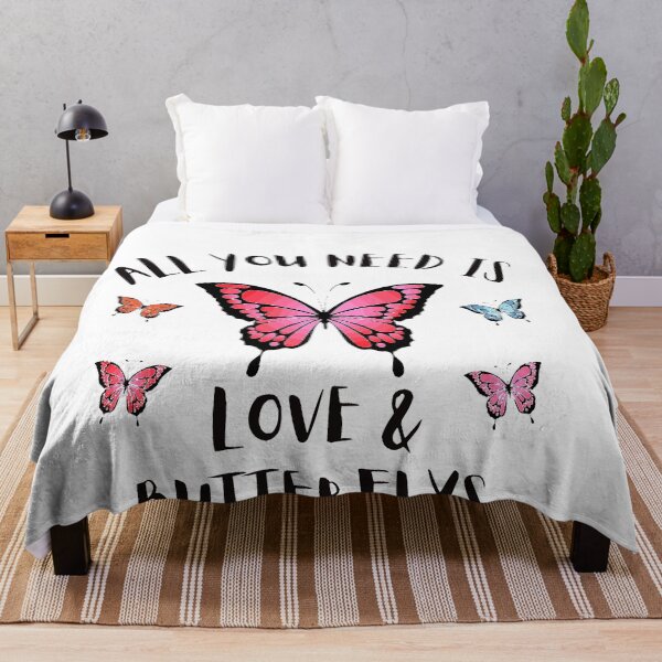 Artikelvorschau, All you need is Love & Butterflys entworfen und verkauft von OMdesigns93.