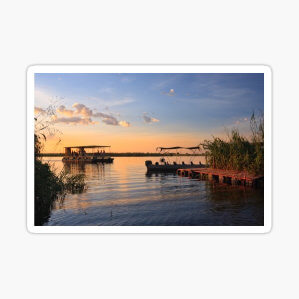 Vista previa del artículo con la obra «Cruceros al atardecer por el río Chobe Botswana África», diseñado y vendido por PhotosEcosse.