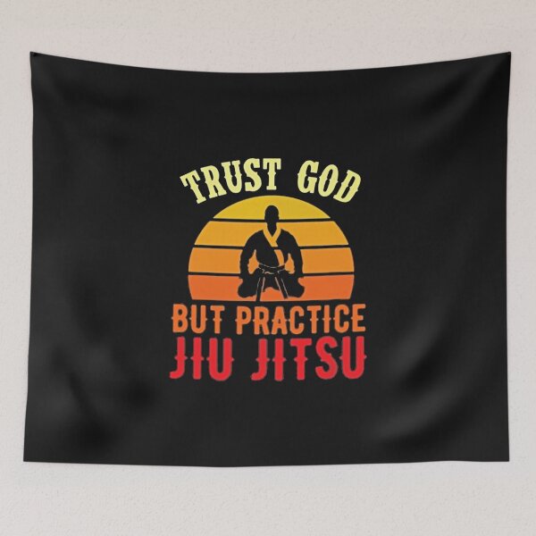 Artikelvorschau, Vertraue Gott, aber Pratice Jiu Jitsu Vintage entworfen und verkauft von BasiaKrol.