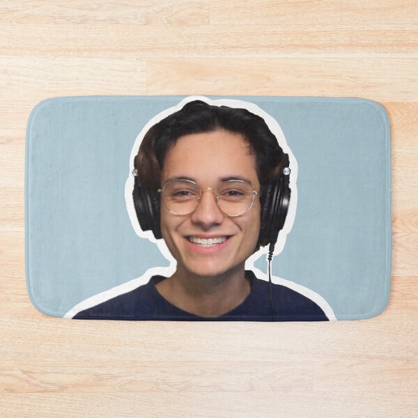 Item preview, nick is not green, the commentary youtuber designed and sold by Diygurugirl.