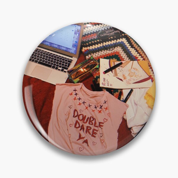 Artikelvorschau, Grrrlriotnow Schlafzimmer entworfen und verkauft von Grrrlriotnow.