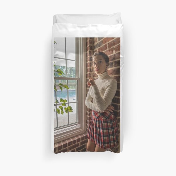 Millie Bobby Brown Poster Housse de couette