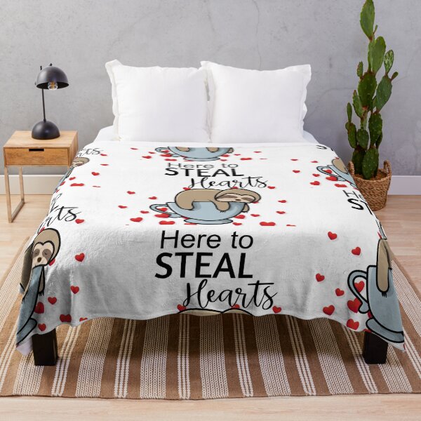 Artikelvorschau, Hier, um Herzen zu stehlen - Süße Teetasse mit grauem Faultier - Valentinstag - Muttertag entworfen und verkauft von DiensDesign.
