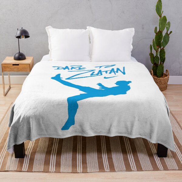 Artikelvorschau, Wagen Sie es, Zlatan 49 Shirt Geschenk für Männer Frauen entworfen und verkauft von CarsonHills.