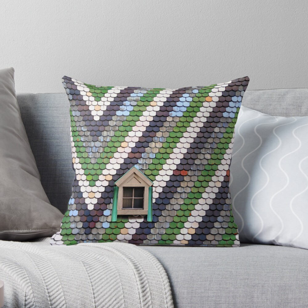 St Stephen's Rooftop Throw Pillow