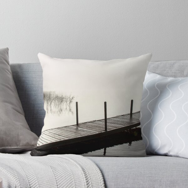Artikelvorschau, Nebeldock Sonnenaufgang, Cottage Dock, Sunrise Dock, Dock Sonnenaufgang, Sunrise Dock Szene, Metall Fotodrucke, Bild auf Metall, Metall Kunstdrucke, Metall Bilddrucke entworfen und verkauft von eyesight4vision.