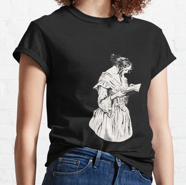 Femmes sombres du milieu universitaire lisant T-shirt classique