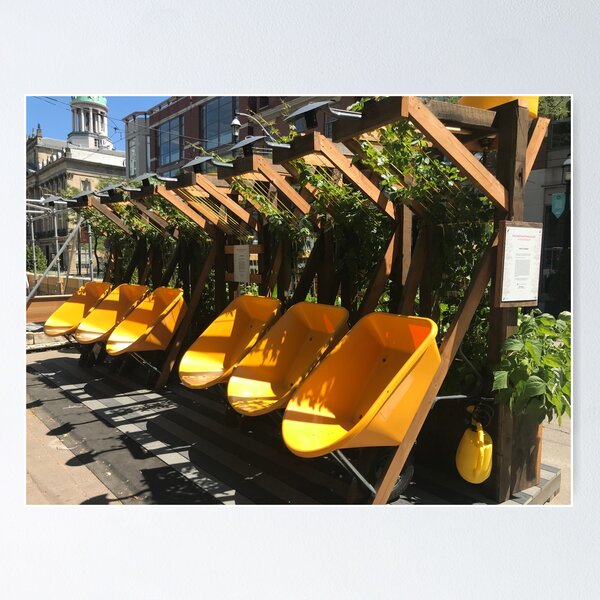Artikel-Vorschau von King Street Toronto - Spaß Schubkarre Installation, designt und verkauft von OByD.