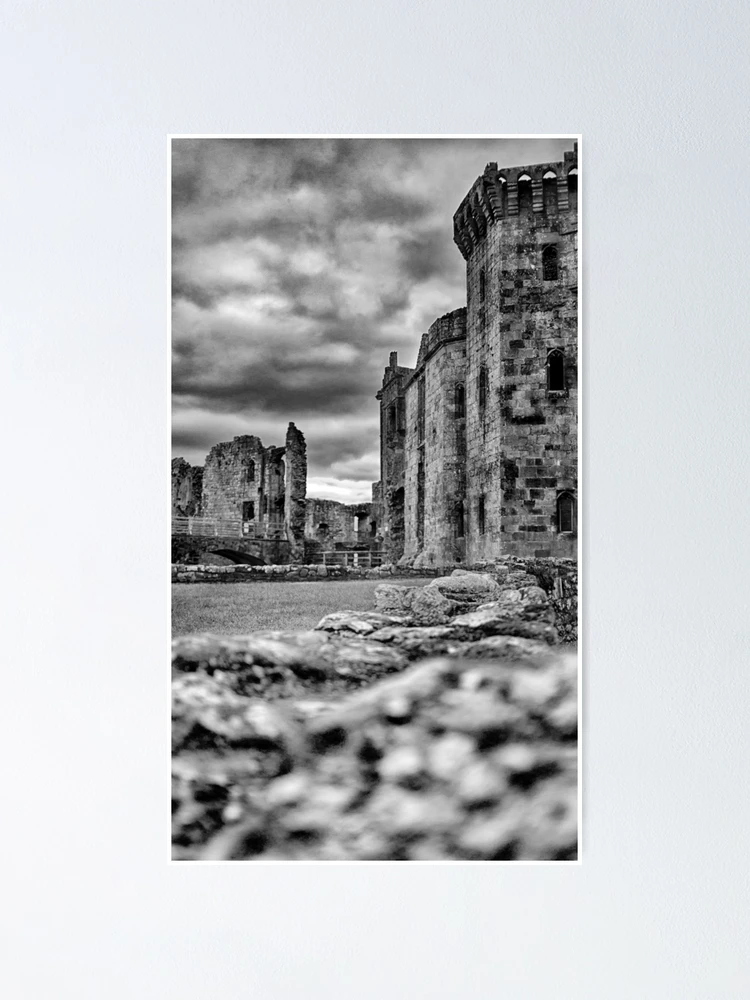 Imagen 1 de 3, Póster con la obra Castillo Raglan, diseñada y vendida por flashcompact.